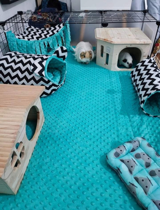 Mata do klatki dla świnek, królika 92x47 wodoodporna pudrowy róż